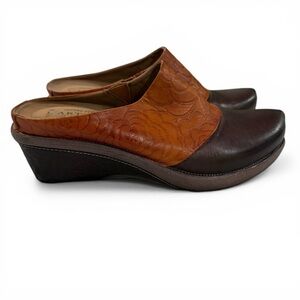 L'Artiste by Spring Step "Bande" mules in a brown floral tooled leather